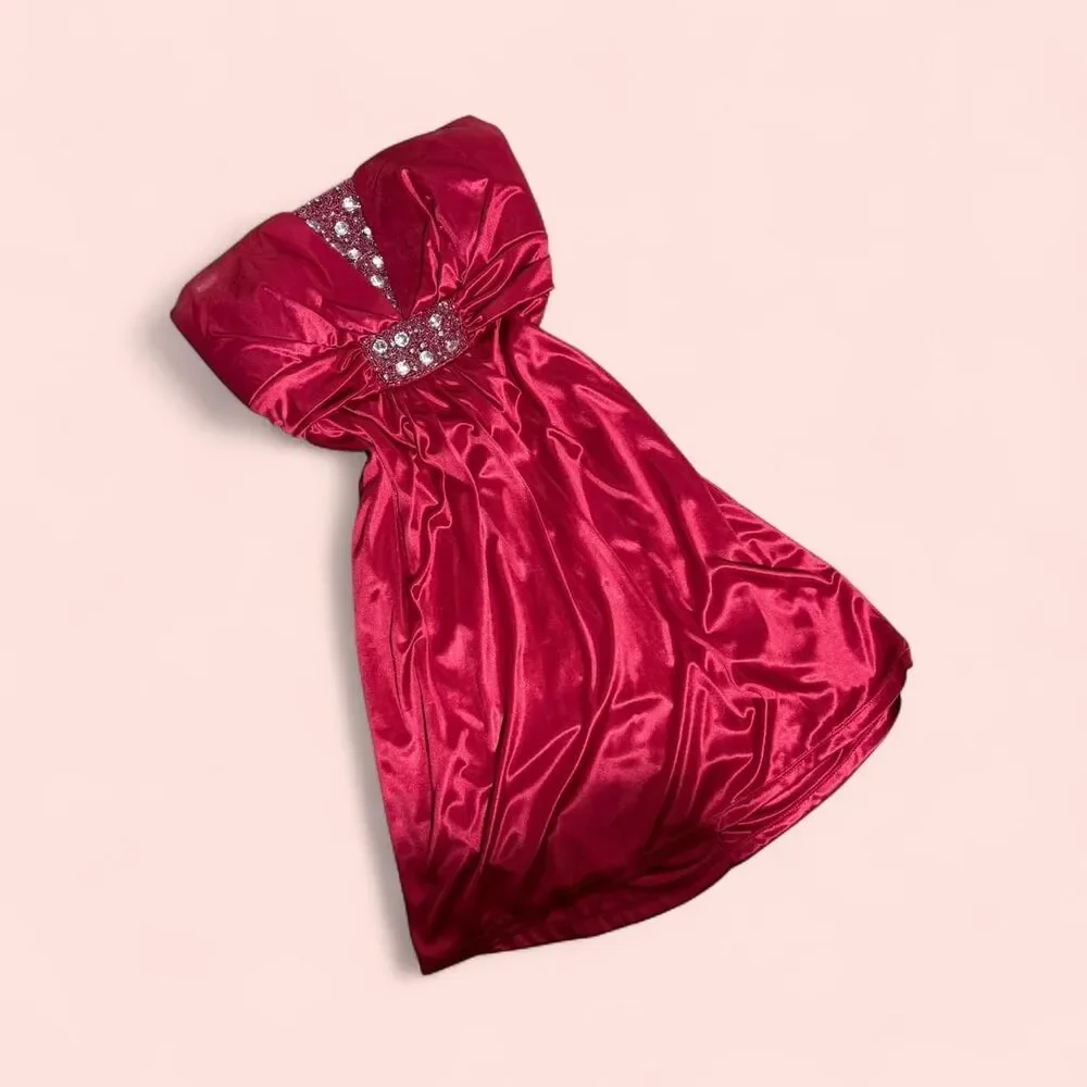 Y2K VINTAGE Red satin my Michelle prom dress with beaded bodice and cinched back - Picture 2 of 8